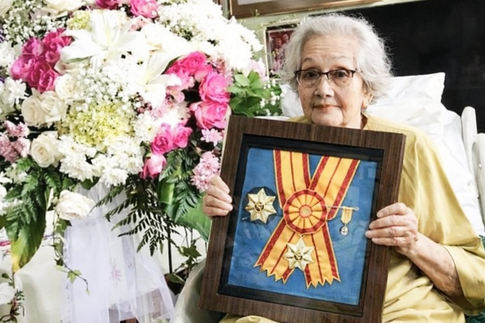 Meriyati Roeslani Hoegeng, Beloved Wife of Late General Hoegeng, Dies at 100