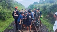 KAI Daop 8 Surabaya Urges Residents to Avoid Ngabuburit Near Train Rails