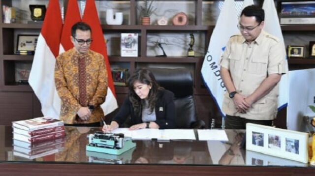 Indonesia Bans Under-16s from Social Media Starting March 2026: Here Are the Crucial PP TUNAS Points
