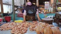 Chicken Prices Fall in Malang While Tofu and Tempeh Portions Shrink