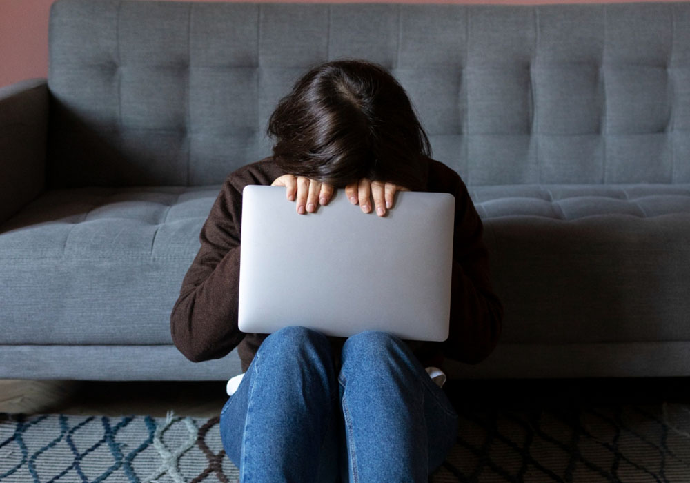The Loneliness Epidemic: Why Digital Connection Is Making Us Feel More Alone