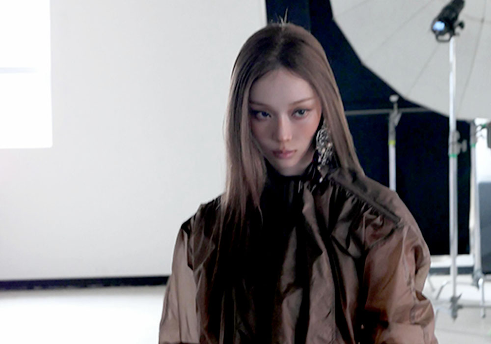 Unrecognizable aespa Winter Photos Trigger Fresh Surgery Rumors
