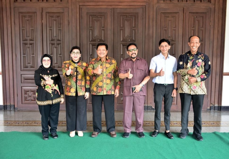 Jamal Mirdad Praises Salatiga’s Legendary Tumpang Koyor Dish