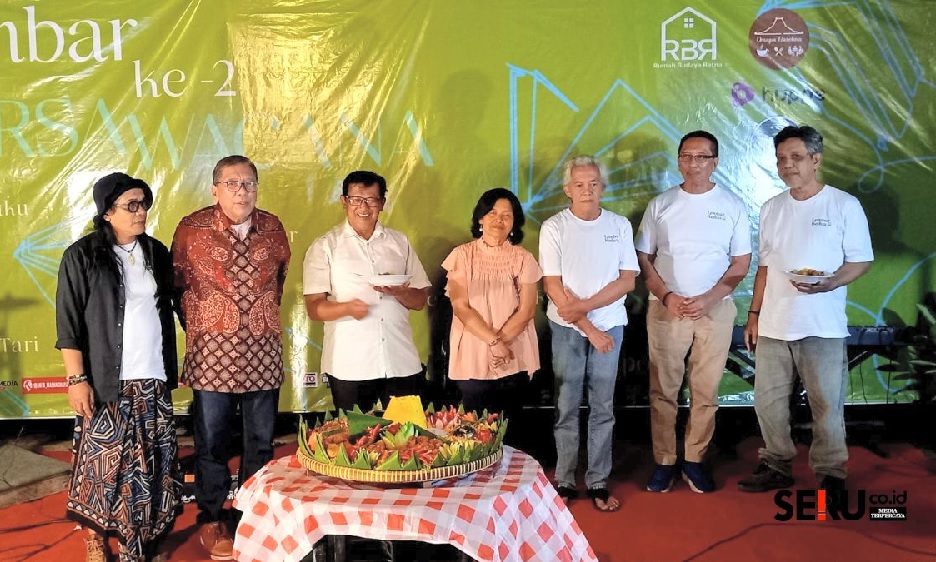 Rumah Budaya Ratna Embraces Technology While Nurturing Reading Habits