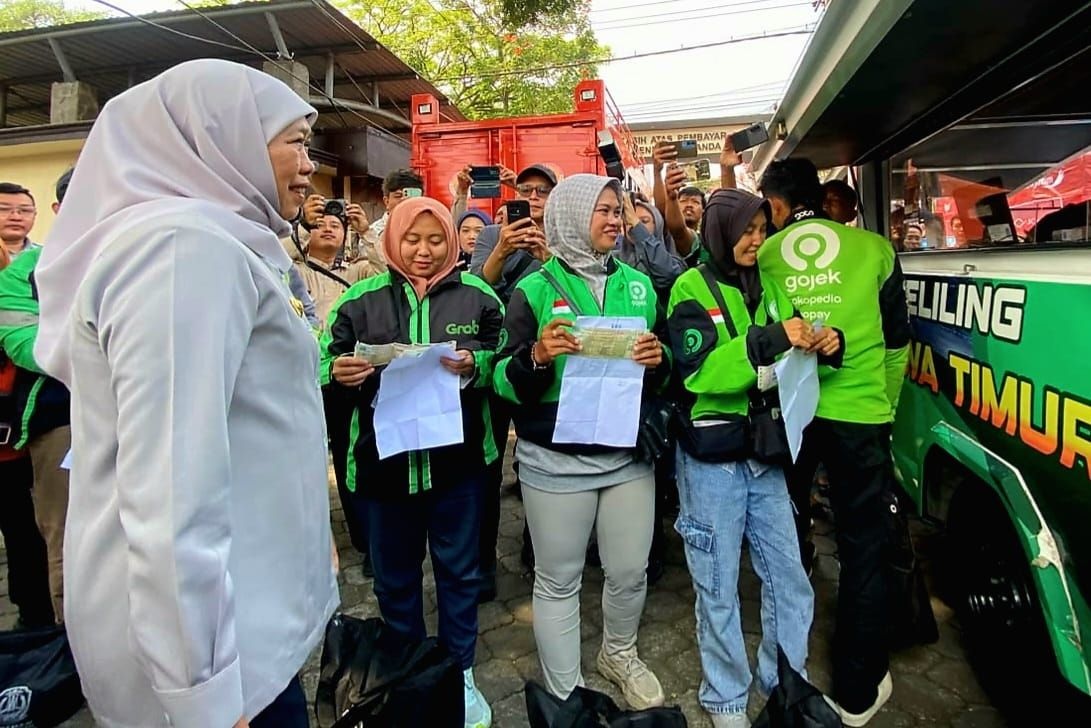 East Java Offers Vehicle Tax Relief for Online Drivers as Independence Day Gift
