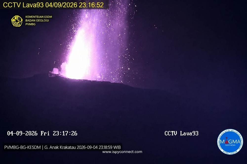 Anak Krakatau Spews Lava Fountains Status Remains at Alert Level III