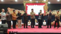 Vice Rector IV of UB to the Sanggar Gumelaring Sasangka Aji (GSA) UB Stages Contemporary Wayang Kulit Performance of Mutiara Kerang Kencana